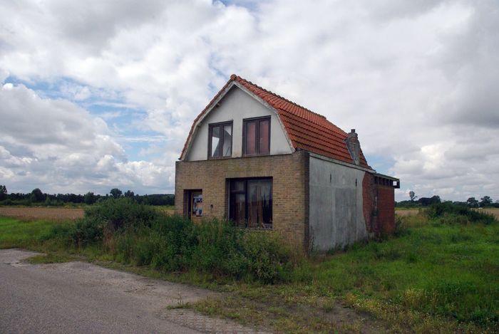 dilapidated house