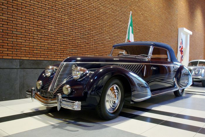 Lancia Astura Bocca Cabriolet Pininfarina (1938)