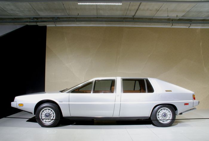 Maserati Medici Concept Giugiaro (1974)