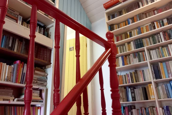 books around the stairwell