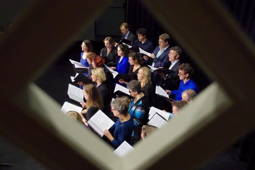 het Wim Egz Ensemble zingt het Indian Requiem