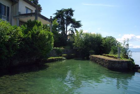 Thonon on the shore of the lake